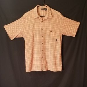 Pataginia Men's Medium Short Sleeve Shirt